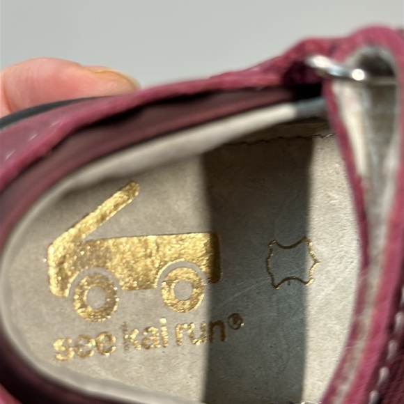 See Kai Run Burgundy Jane ll Dress Shoes Size 5 - Picture 10 of 16